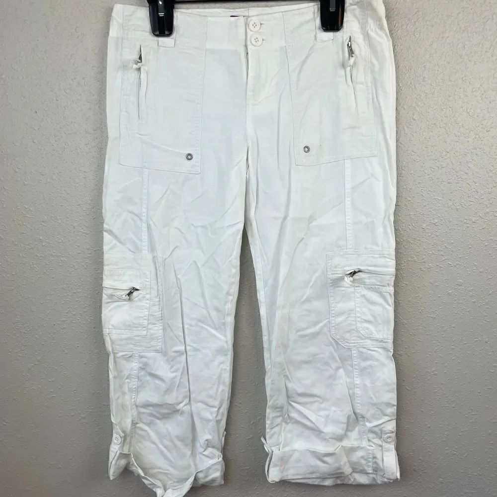 BeBop White Cargo Shorts Size 7 EUC